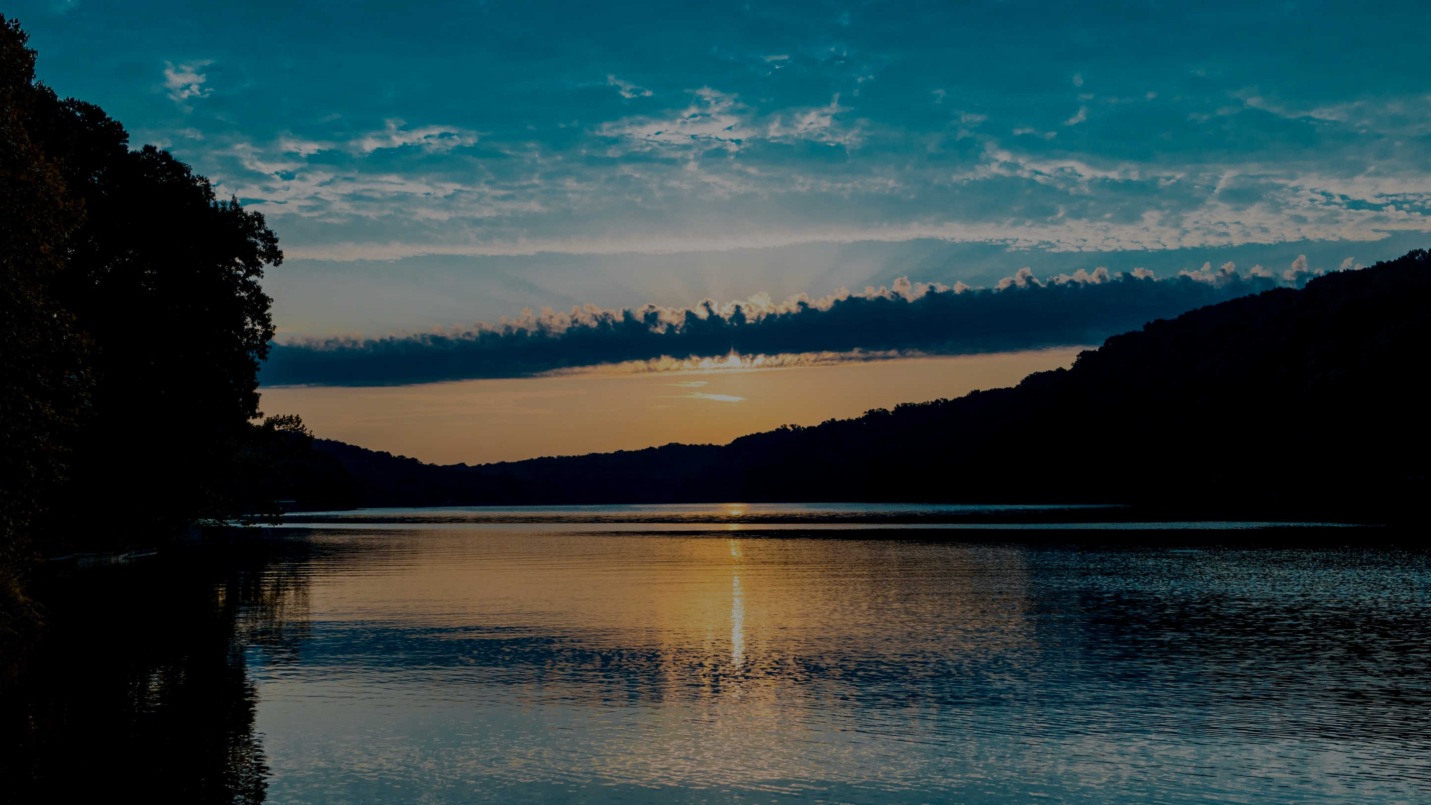 lake-sunset